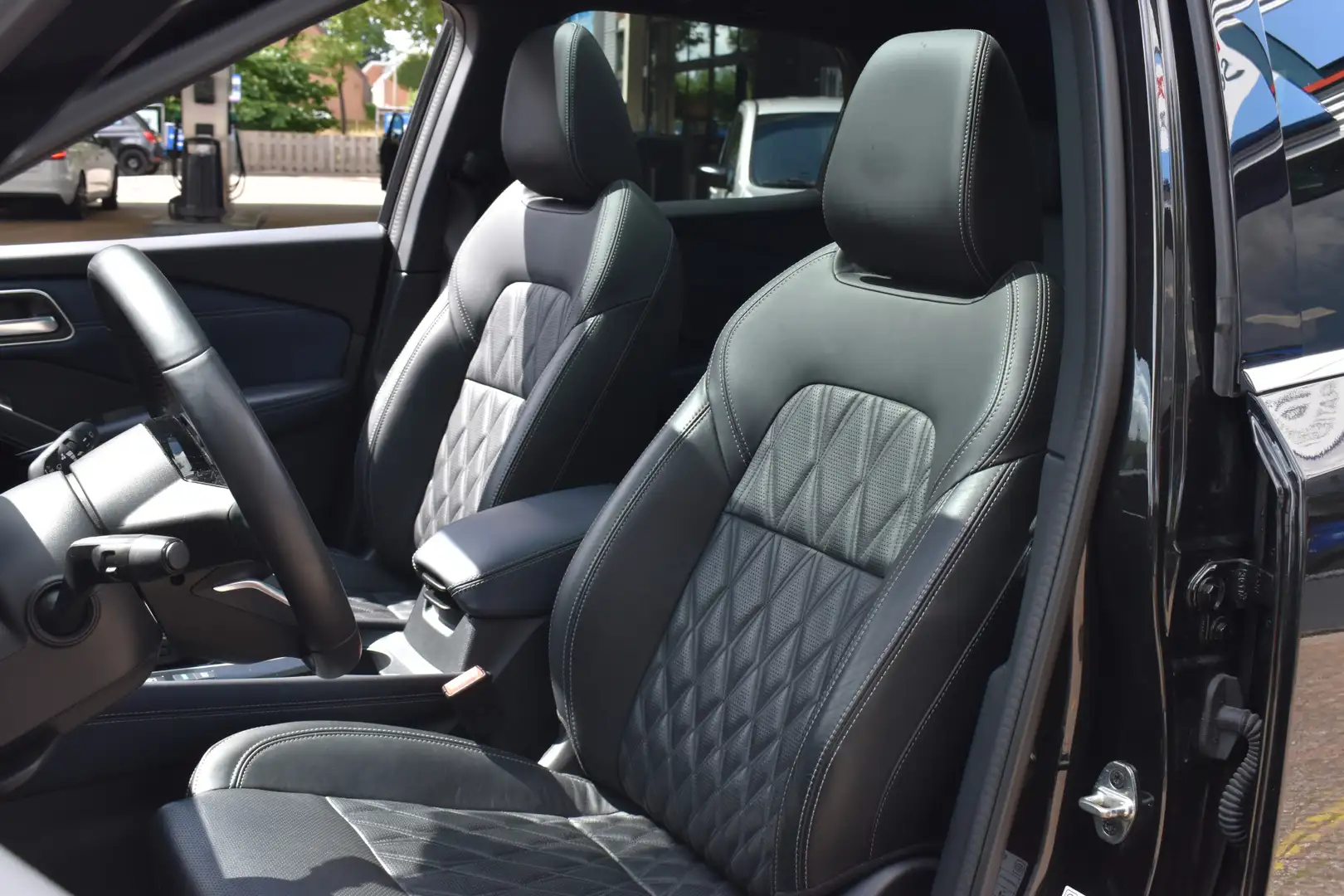 Nissan Qashqai 1.5 e-Power Tekna Plus Massagestoelen | Bose | Led Noir - 2