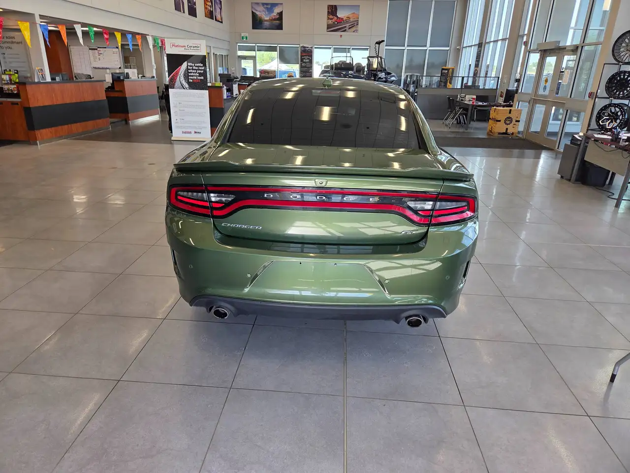 Dodge Charger снимка Dodge Charger