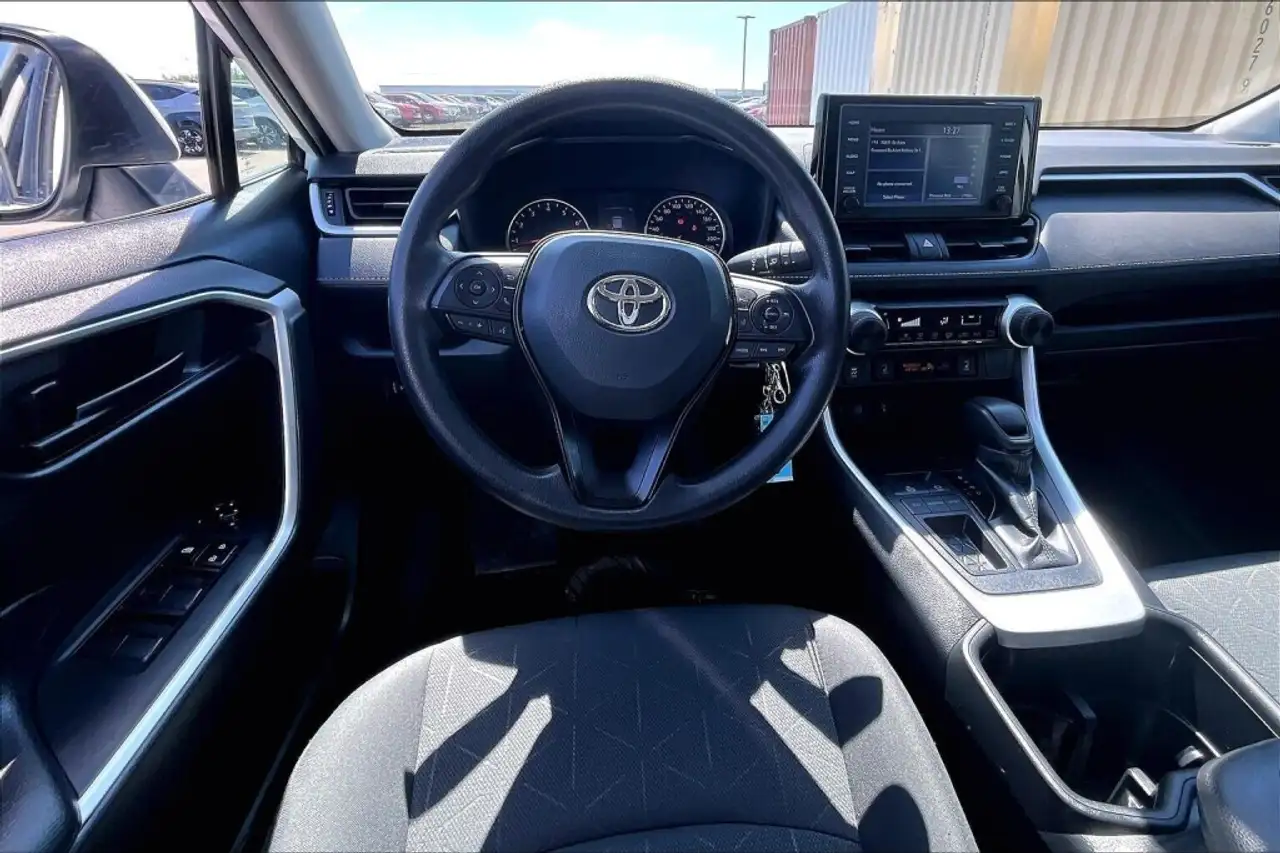 Toyota RAV 4 снимка Toyota RAV 4