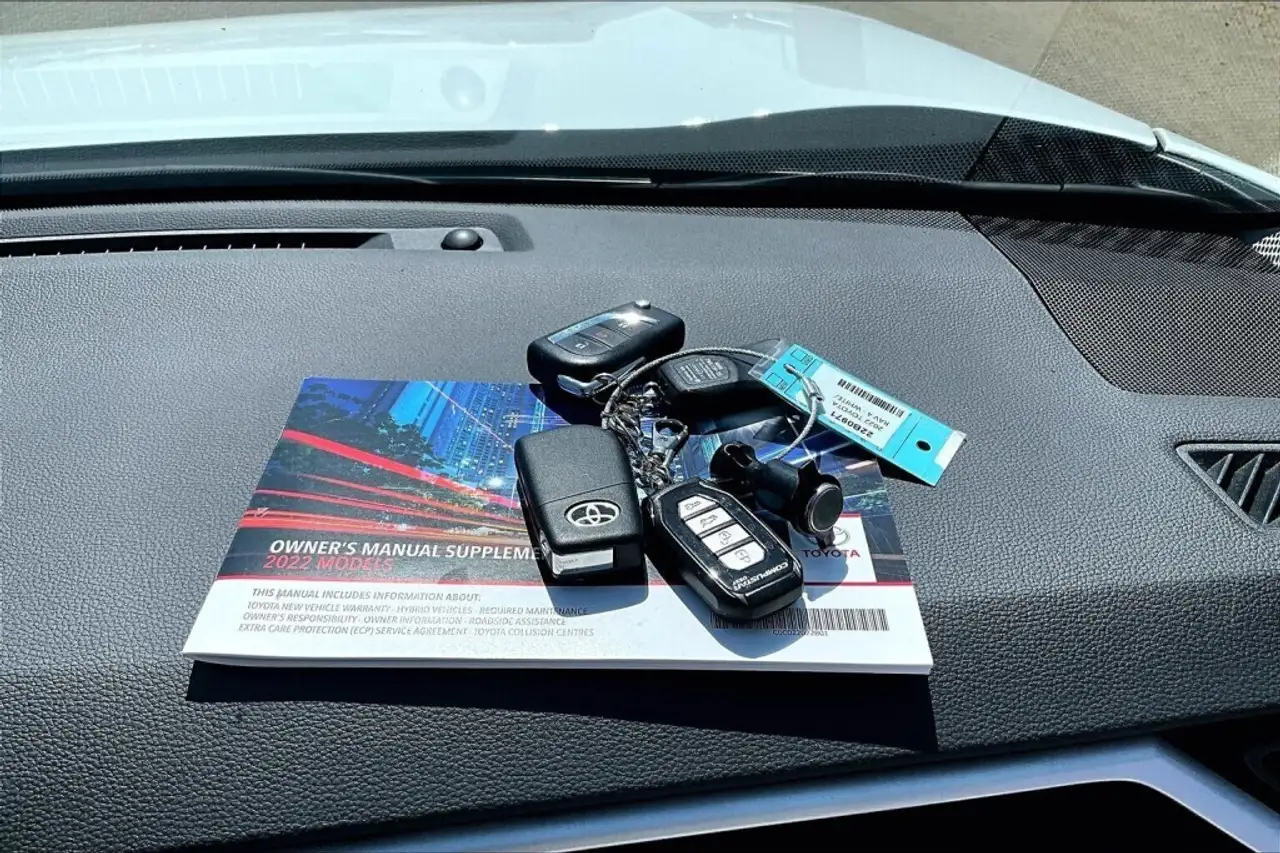 Toyota RAV 4 снимка Toyota RAV 4