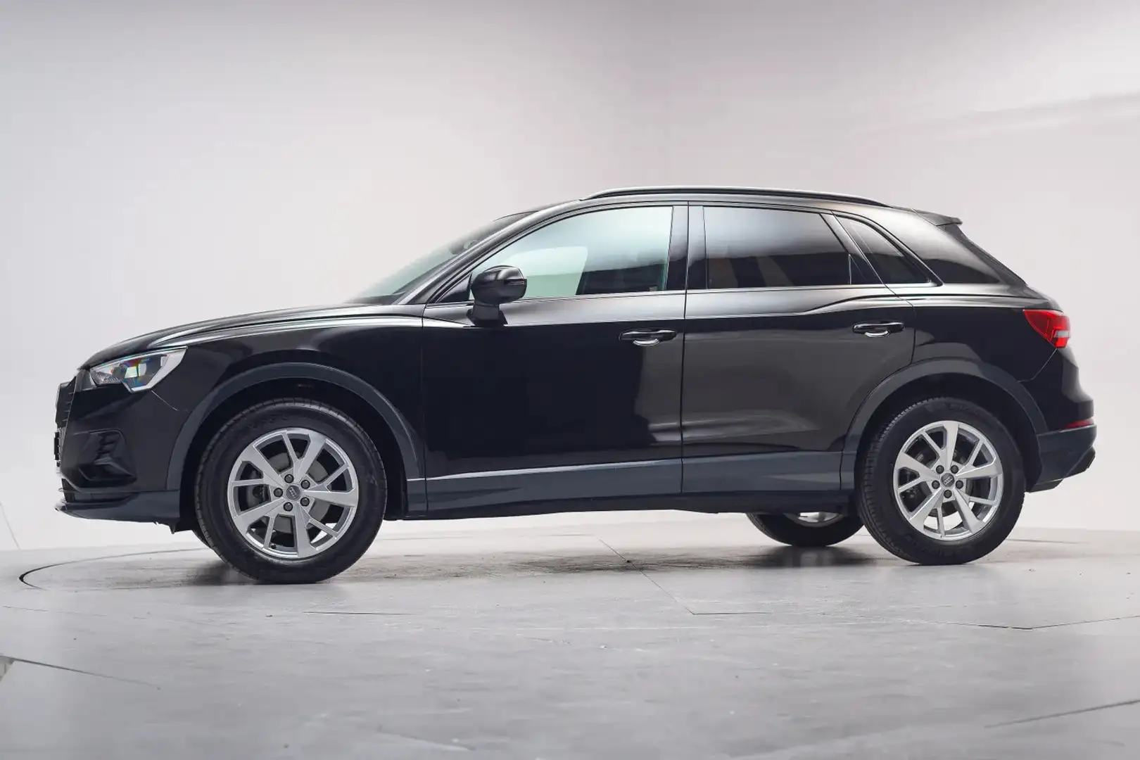 Audi Q3 35 TFSI Pro Line Aut. [ Leder Virtual Stoelverwarm Zwart - 2
