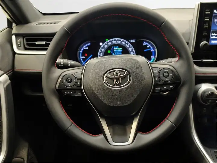 Toyota RAV4 2022, foto 14