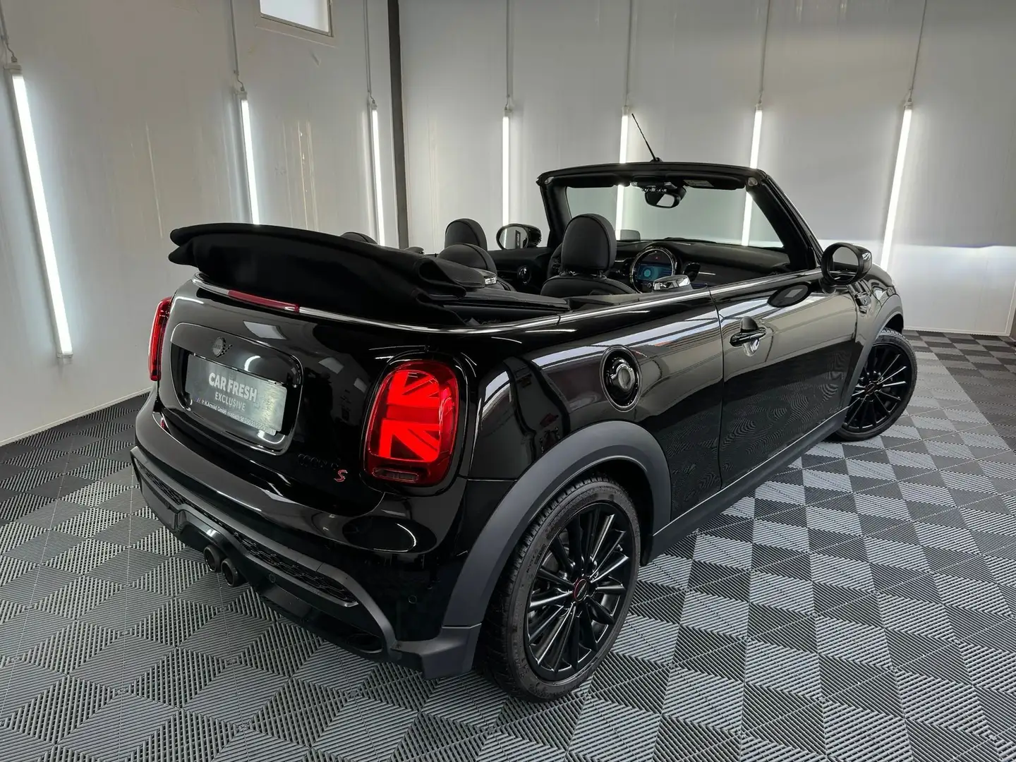 MINI Cooper S Cabrio Mini Cooper S Cabrio MINI Yours Trim Negru - 2