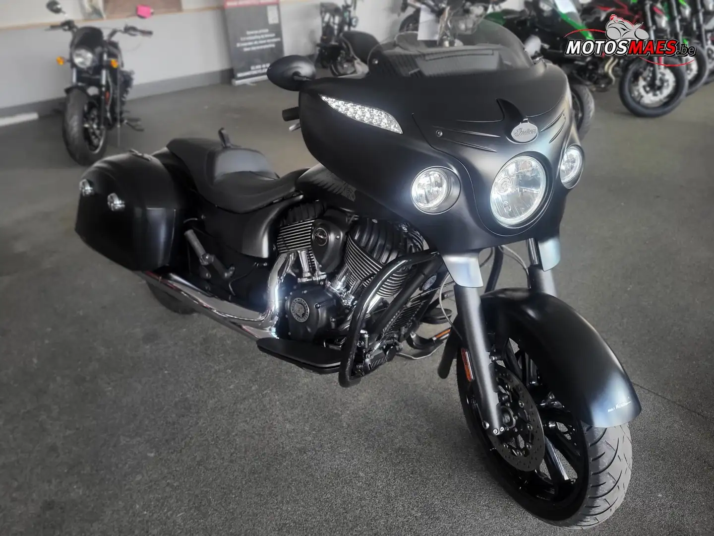 Indian Chieftain darkhorse Negru - 2
