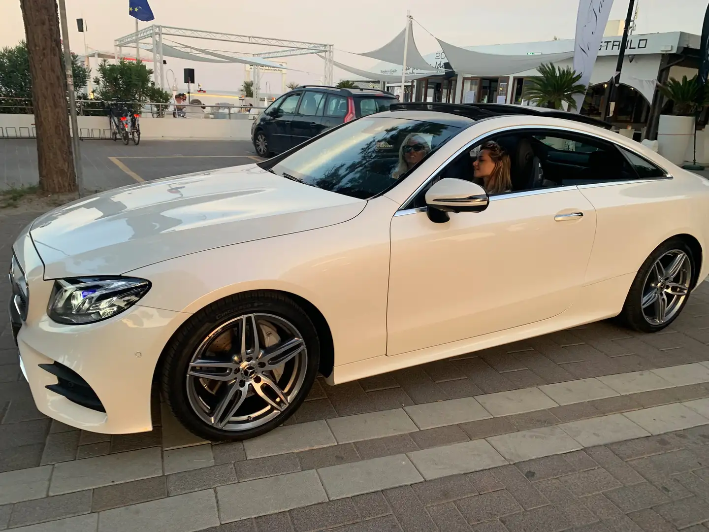 Mercedes-Benz E 300 Coupe d Premium Plus auto Bianco Diamante Designo Bianco - 2