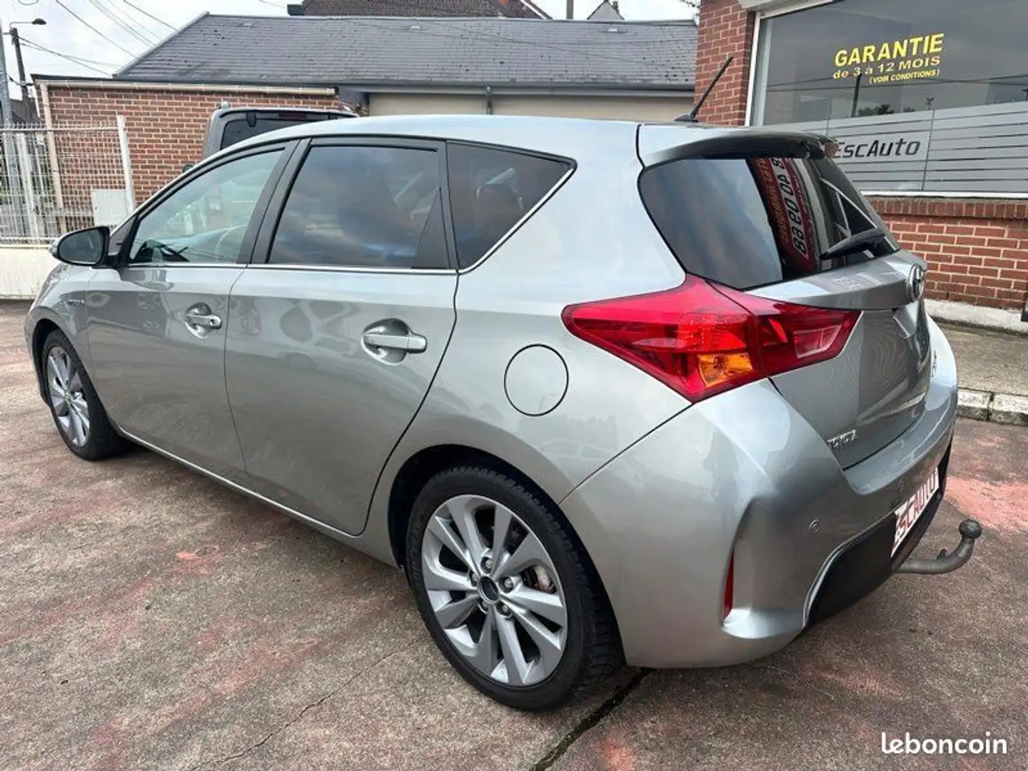 Toyota Auris 1,8 HYBRID 136h TOUTES OPTIONS - 2