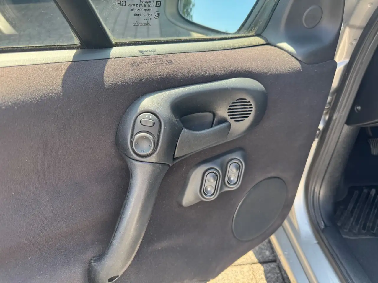 Opel Tigra 1.4/ TÜV NEU/ 1.HAND/ SCHIEBEDACH, foto 9