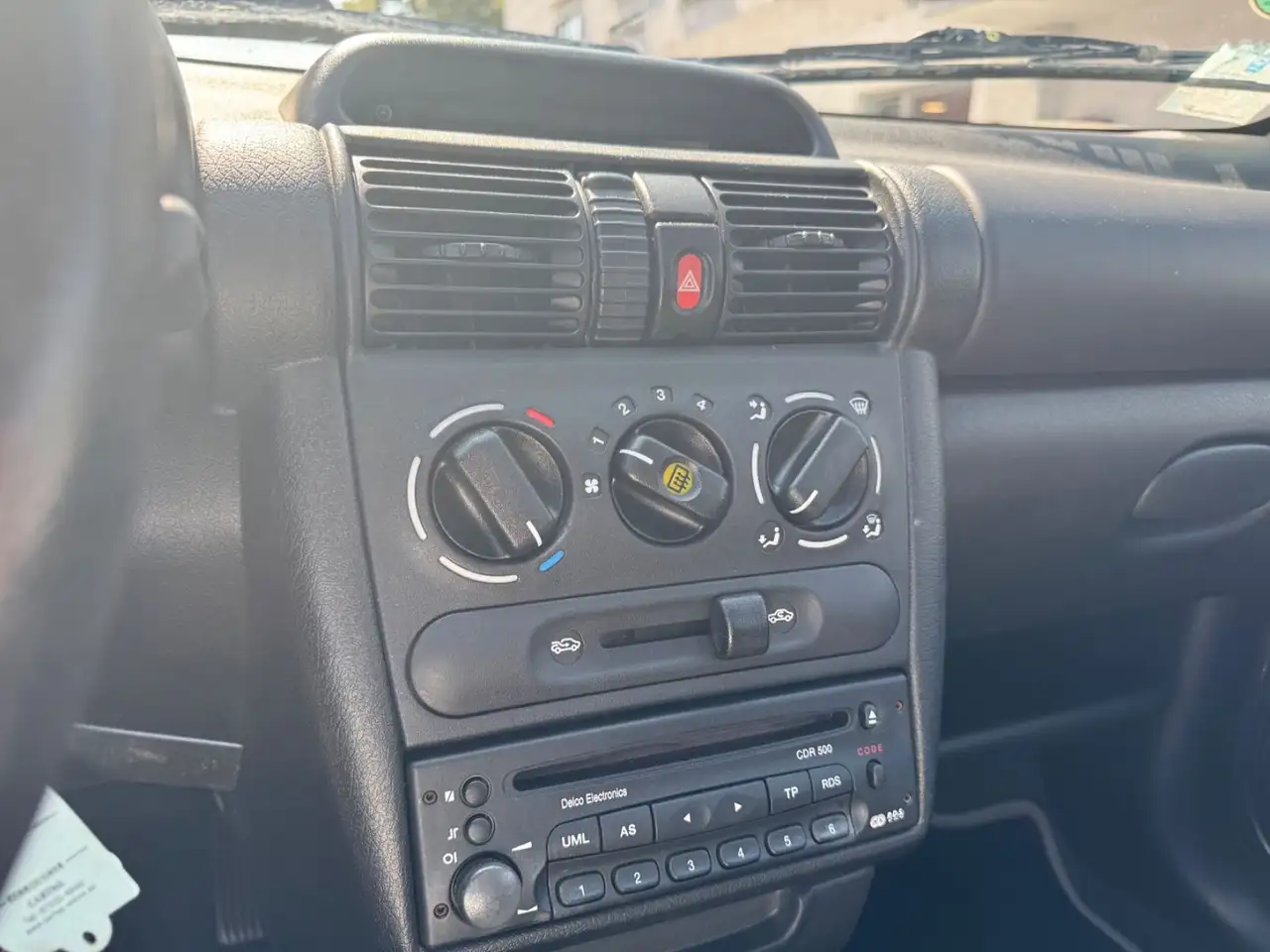 Opel Tigra 1.4/ TÜV NEU/ 1.HAND/ SCHIEBEDACH, foto 12