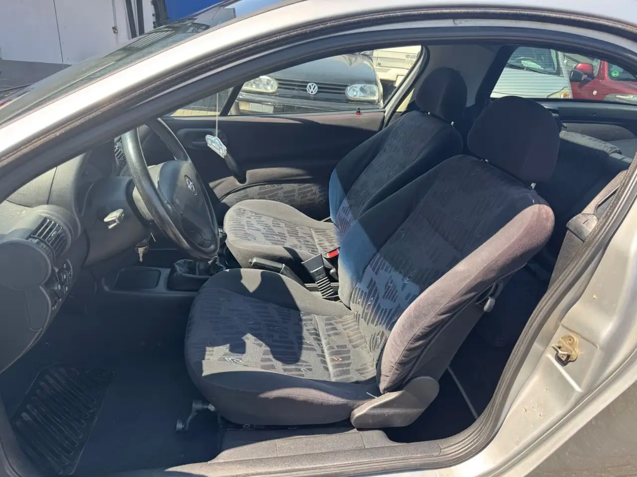 Opel Tigra 1.4/ TÜV NEU/ 1.HAND/ SCHIEBEDACH, foto 7