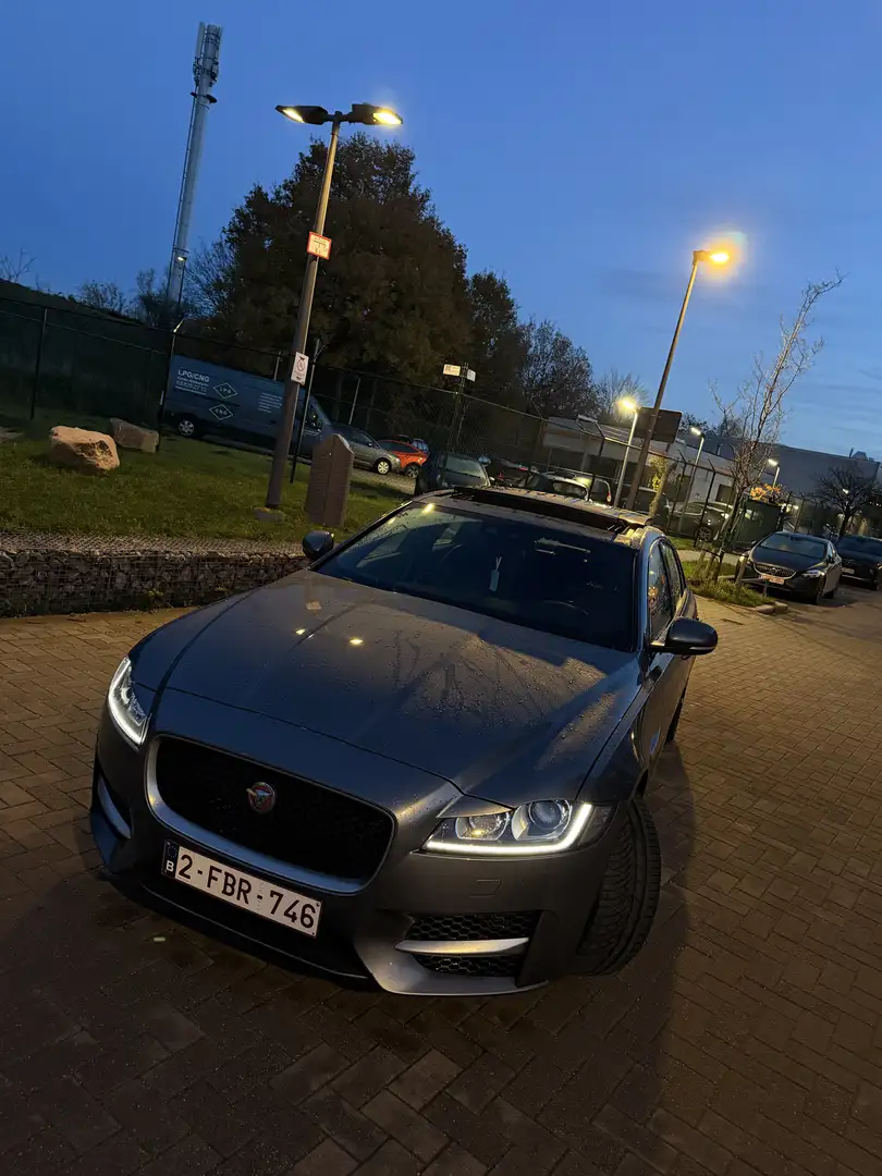 Jaguar XF R-Sport - 1