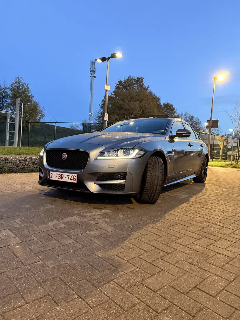 Jaguar XF R-Sport - 2