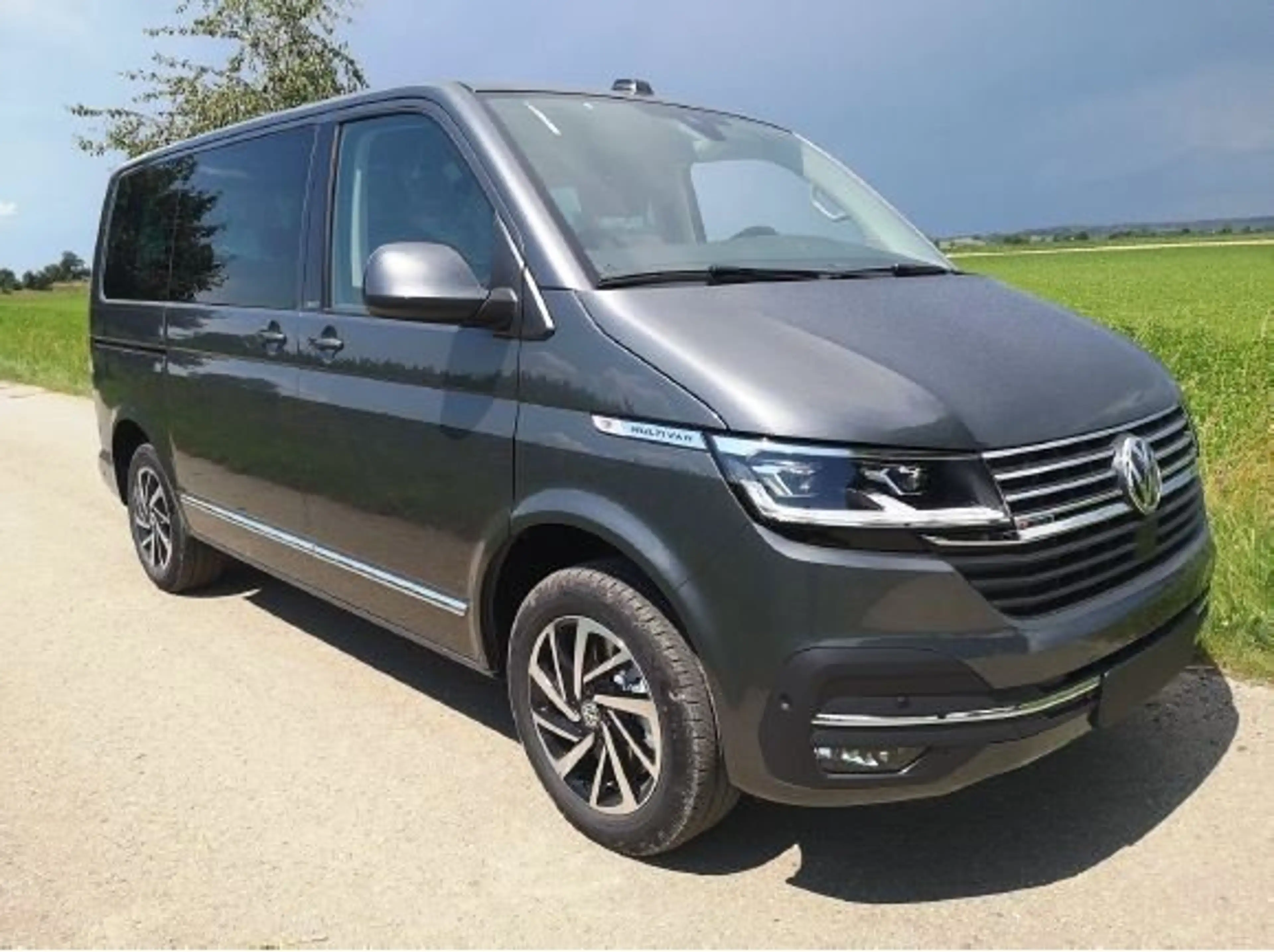 Volkswagen T6.1 Multivan T6.1 Multivan Cruse 4Motion ACC STH
