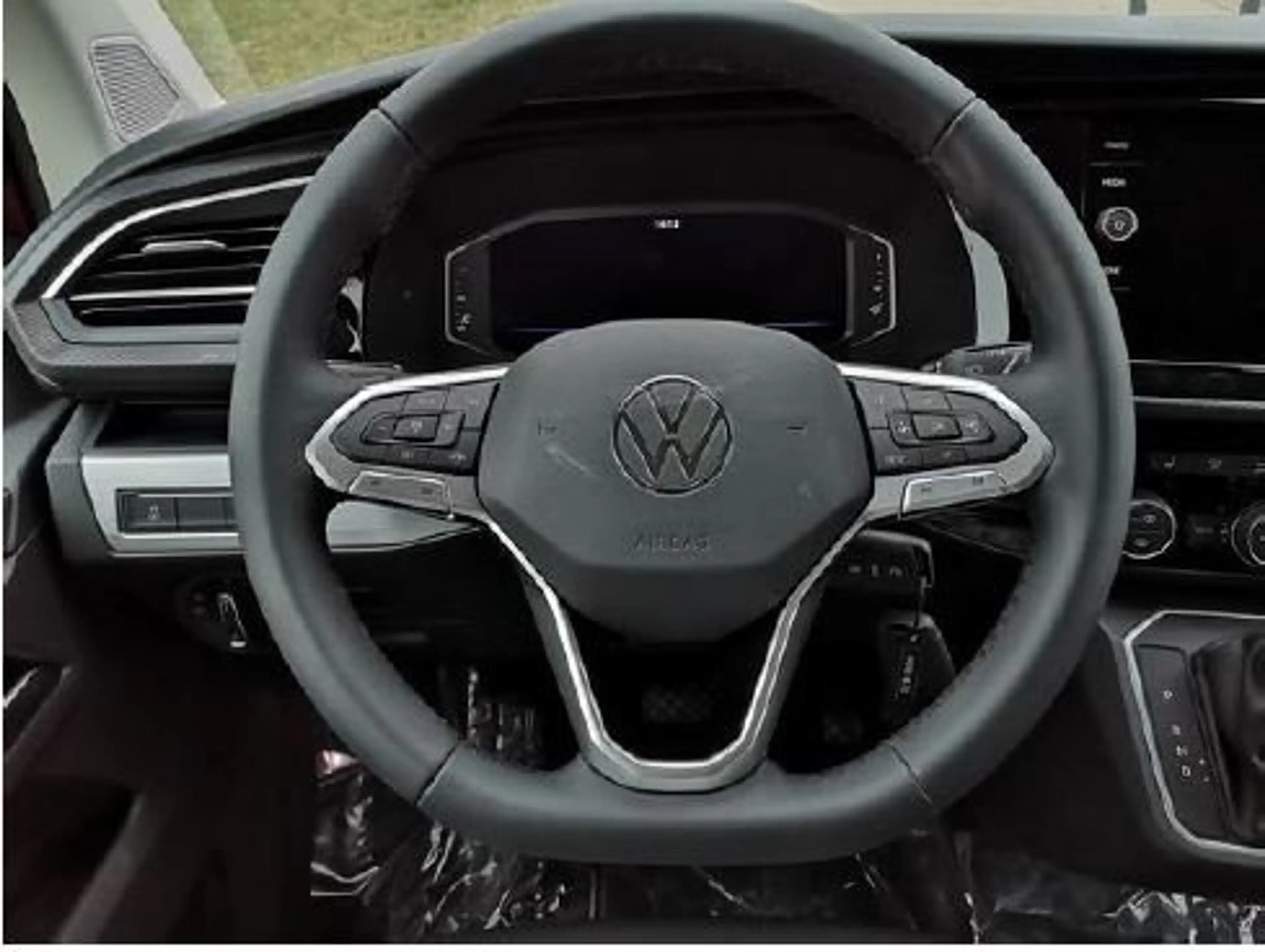 Volkswagen T6.1 Multivan T6.1  Multivan Cruse 4Motion ACC STH — photo 5
