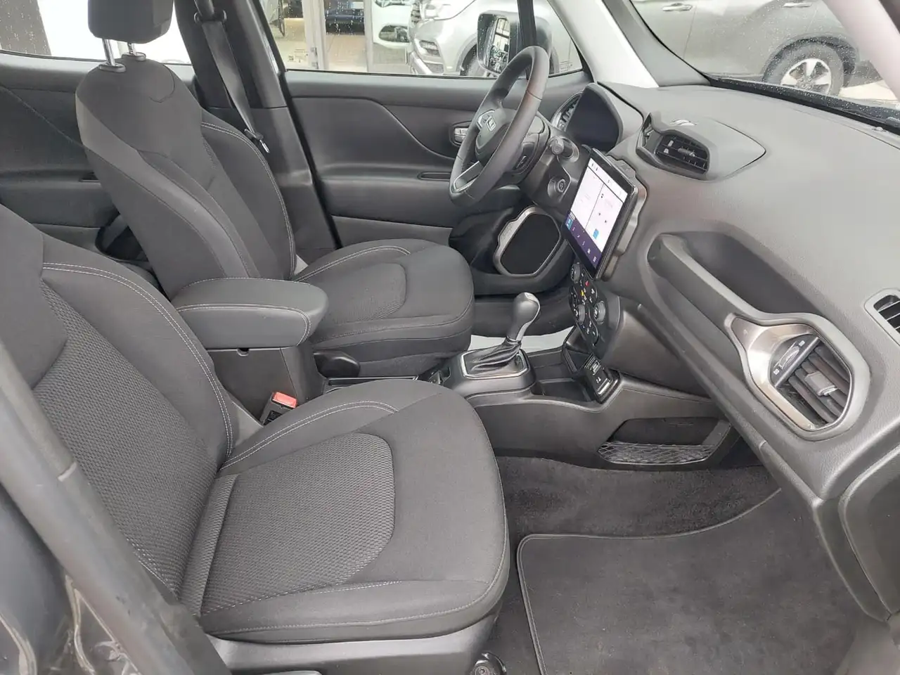 Jeep Renegade 1.5 T4 MHEV 130cv Summit DDCT 19