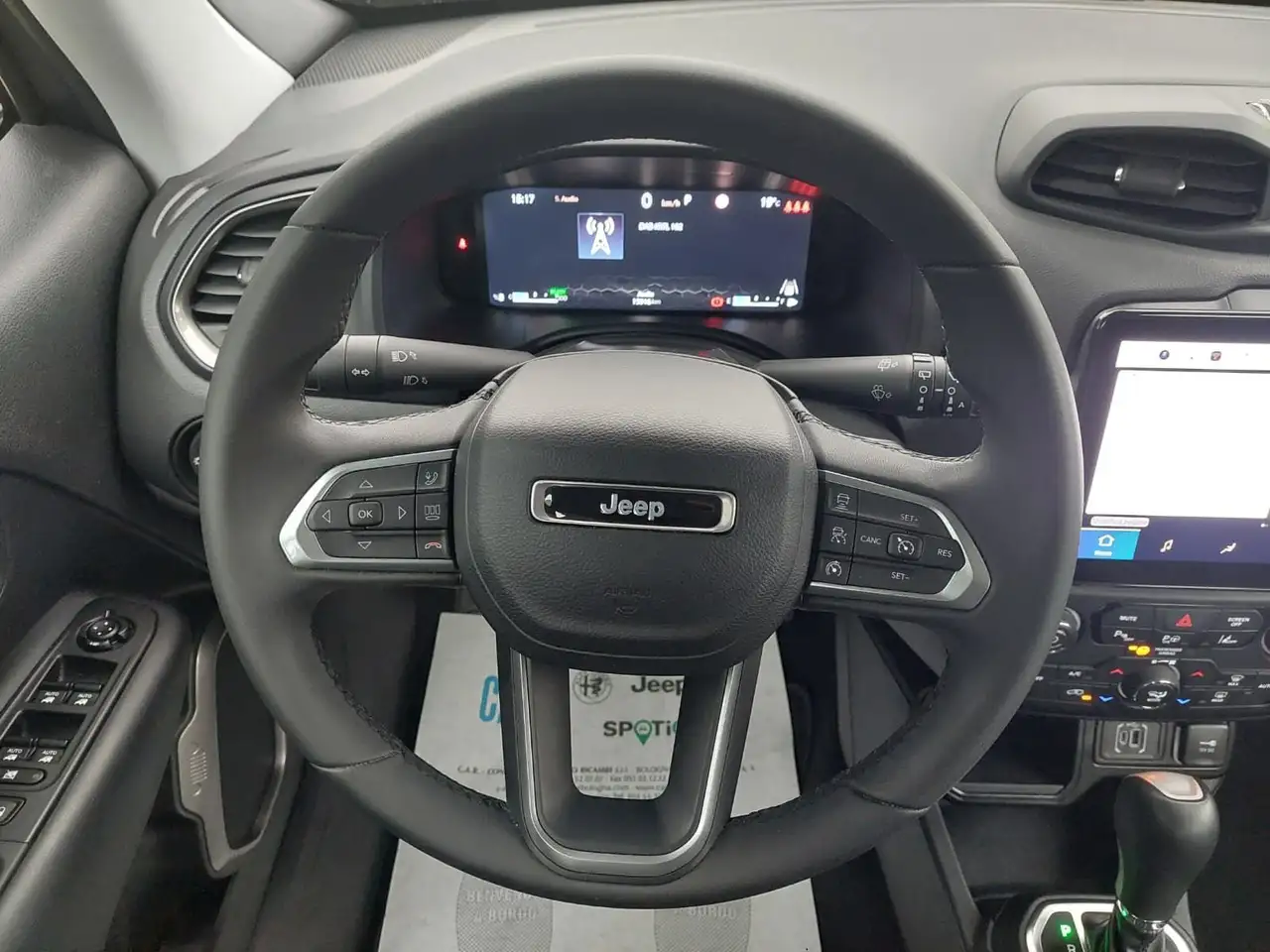 Jeep Renegade 1.5 T4 MHEV 130cv Summit DDCT 10