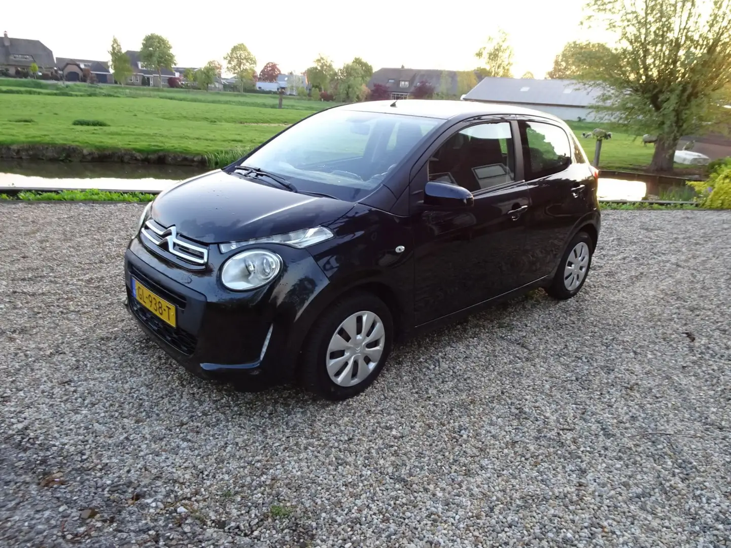 Citroen C1 1.0 e-VTi Feel Schwarz - 1