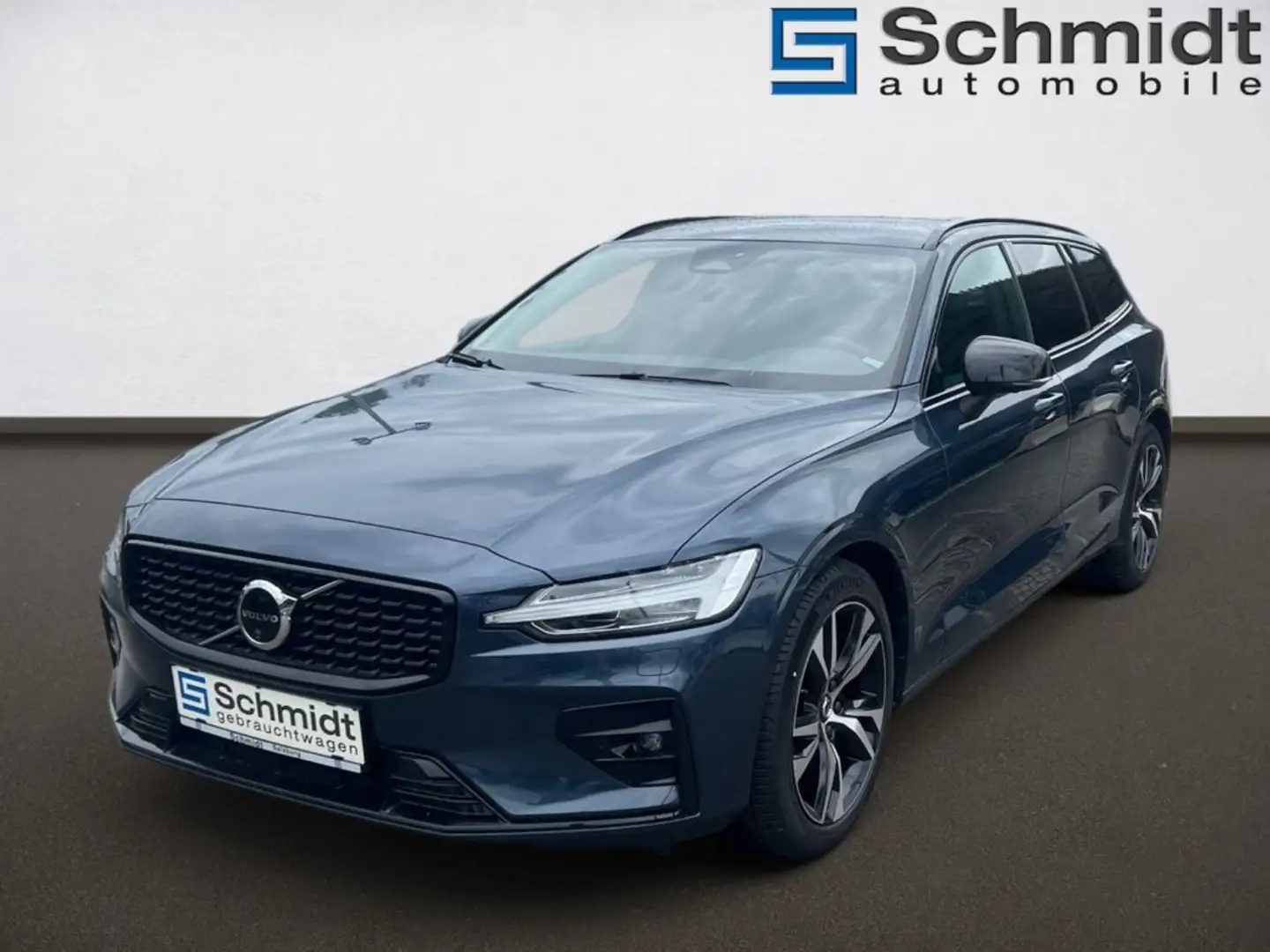 Volvo V60 B4 (P) Plus Dark Geartronic Bleu - 1