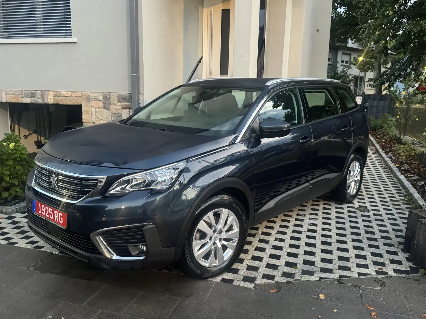 Peugeot 5008 BlueHDI 7 places TVA récupère - 2