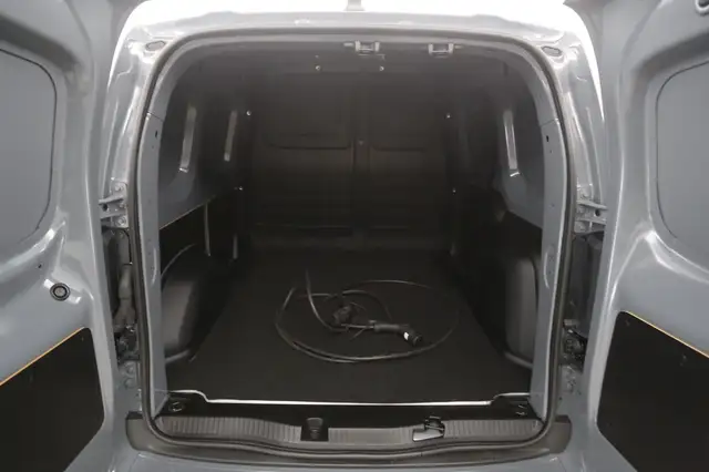 Renault Kangoo E-Tech view 3
