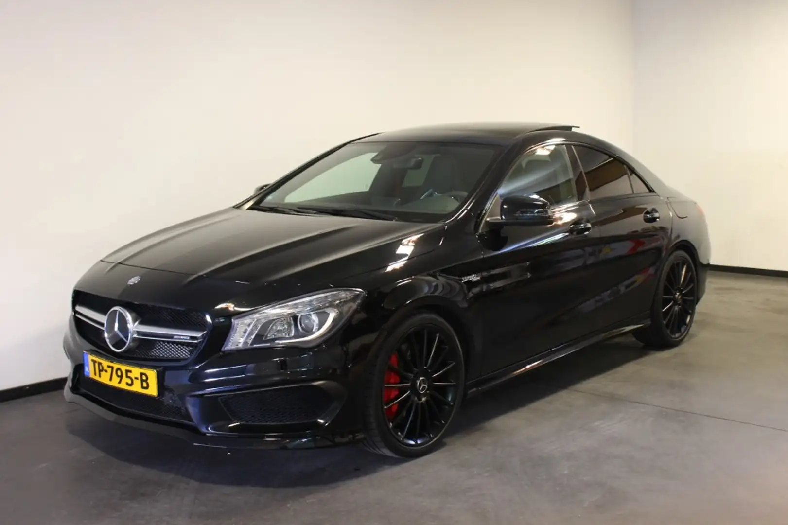 Mercedes-Benz CLA 45 AMG CLA45 AMG, Pano, Memory, Airco Zwart - 1