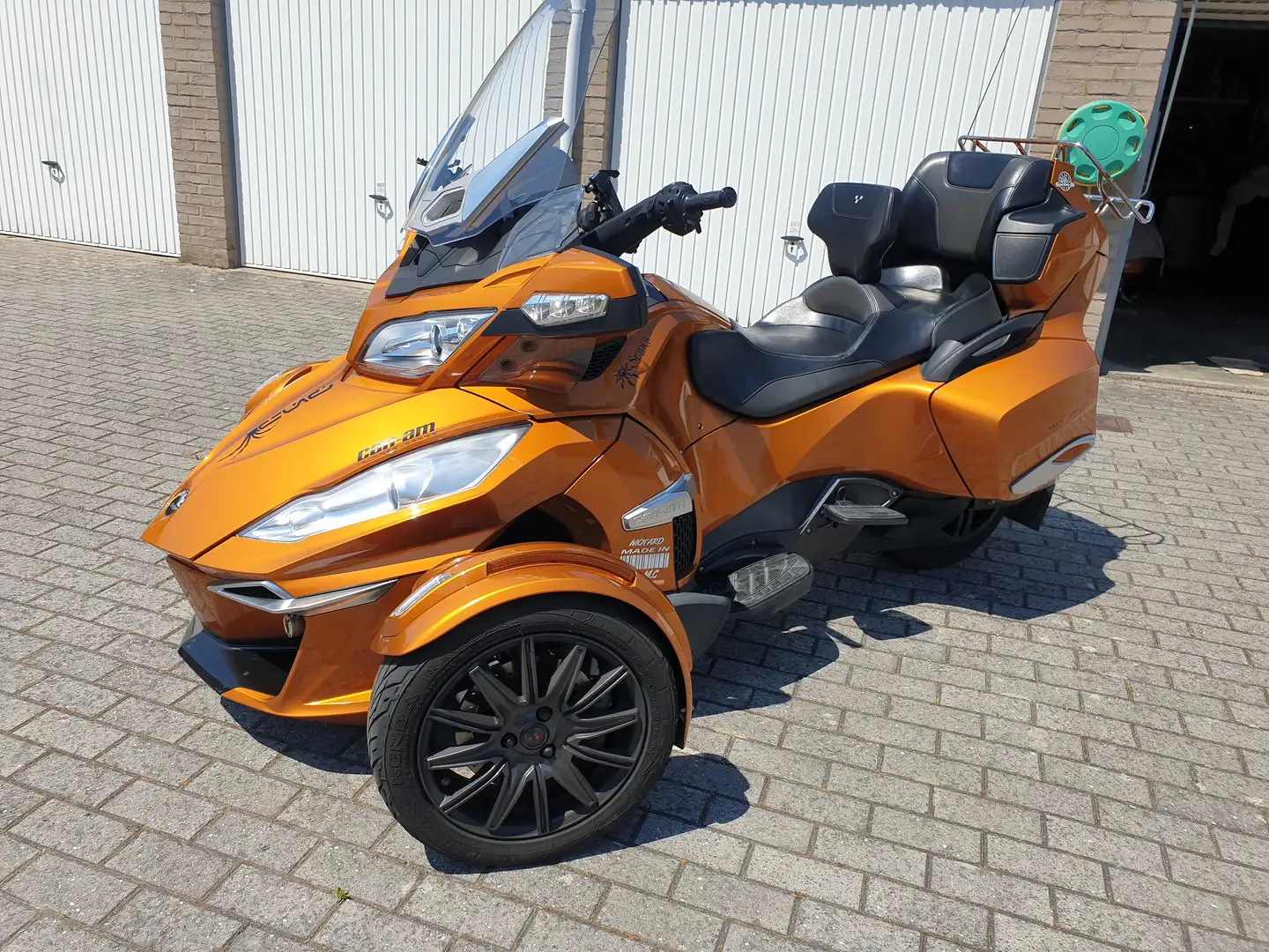 Can Am Spyder RT Met Aanhanger Bronzo - 2