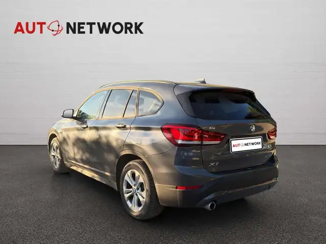 BMW X1 view 2