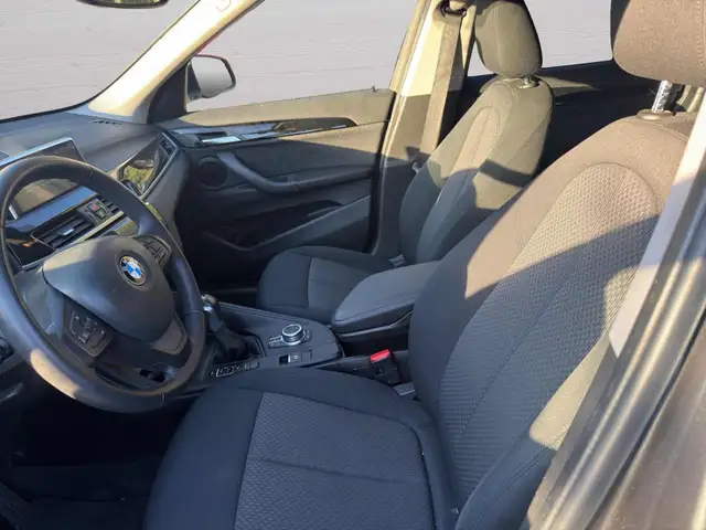 BMW X1 view 9