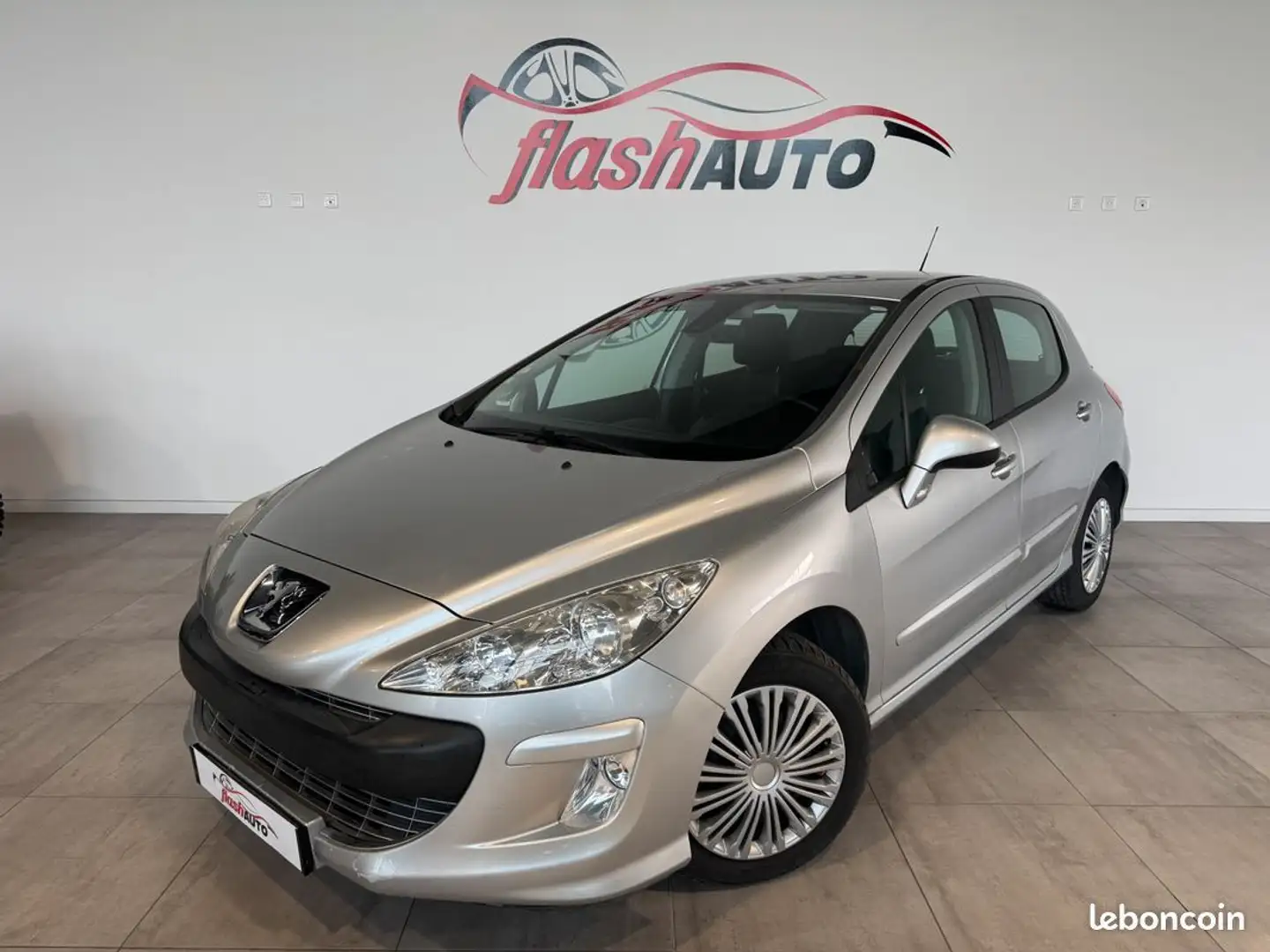 Peugeot 308 1.6 VTi 120cv-2010 Grijs - 1