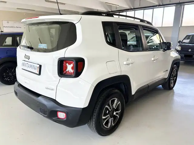 Jeep Renegade view 6