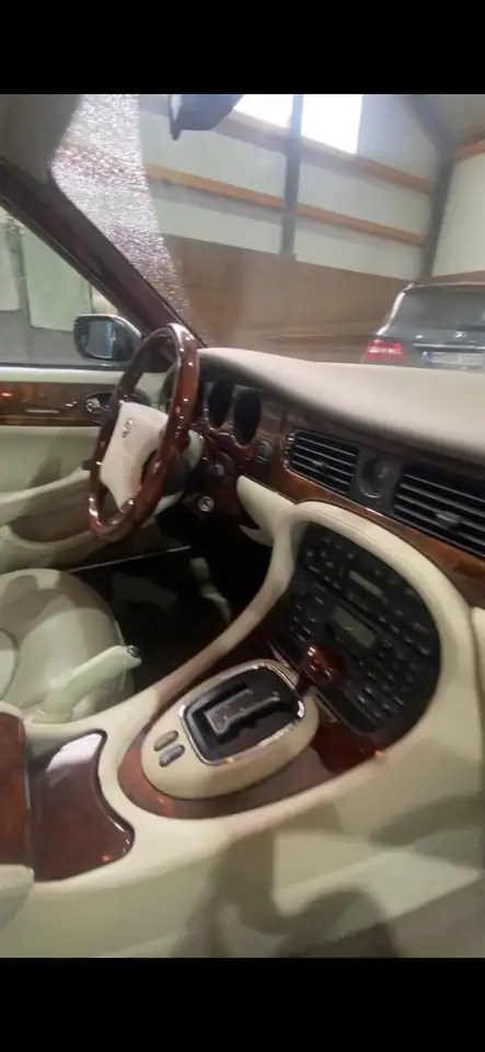 Jaguar Daimler Passo Lungo V8 - 363 CV Supercharged, foto 12