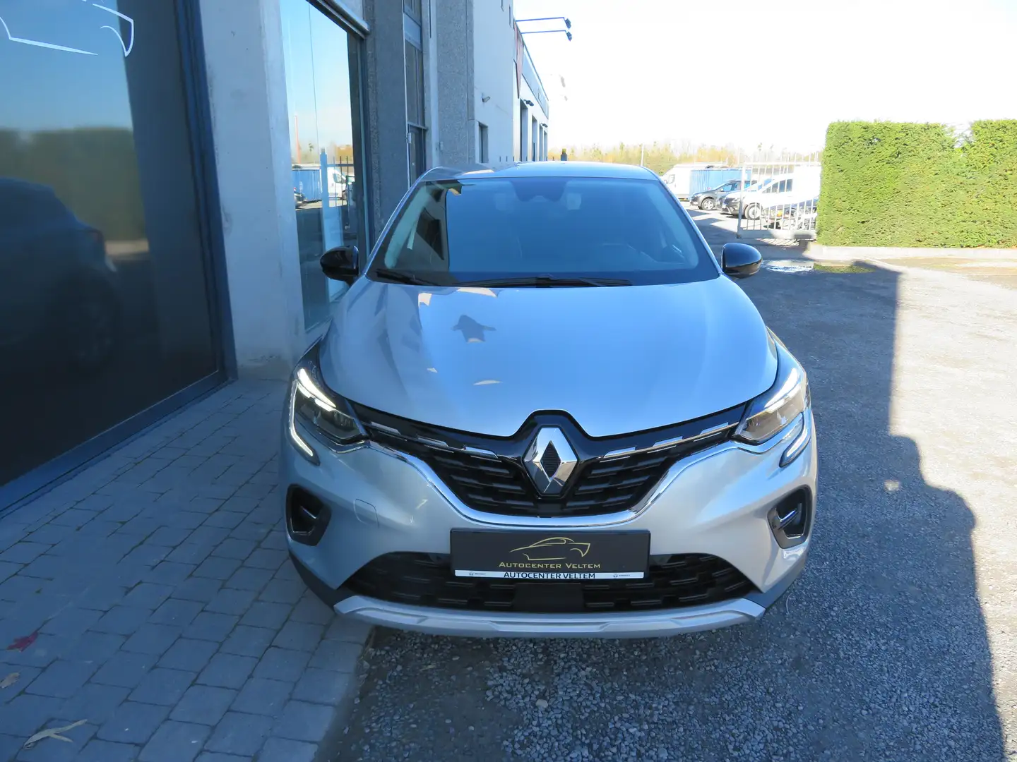 Renault Captur Captur TCe 140 GPF INTENS Silber - 2