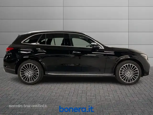 Mercedes-Benz 300 view 6