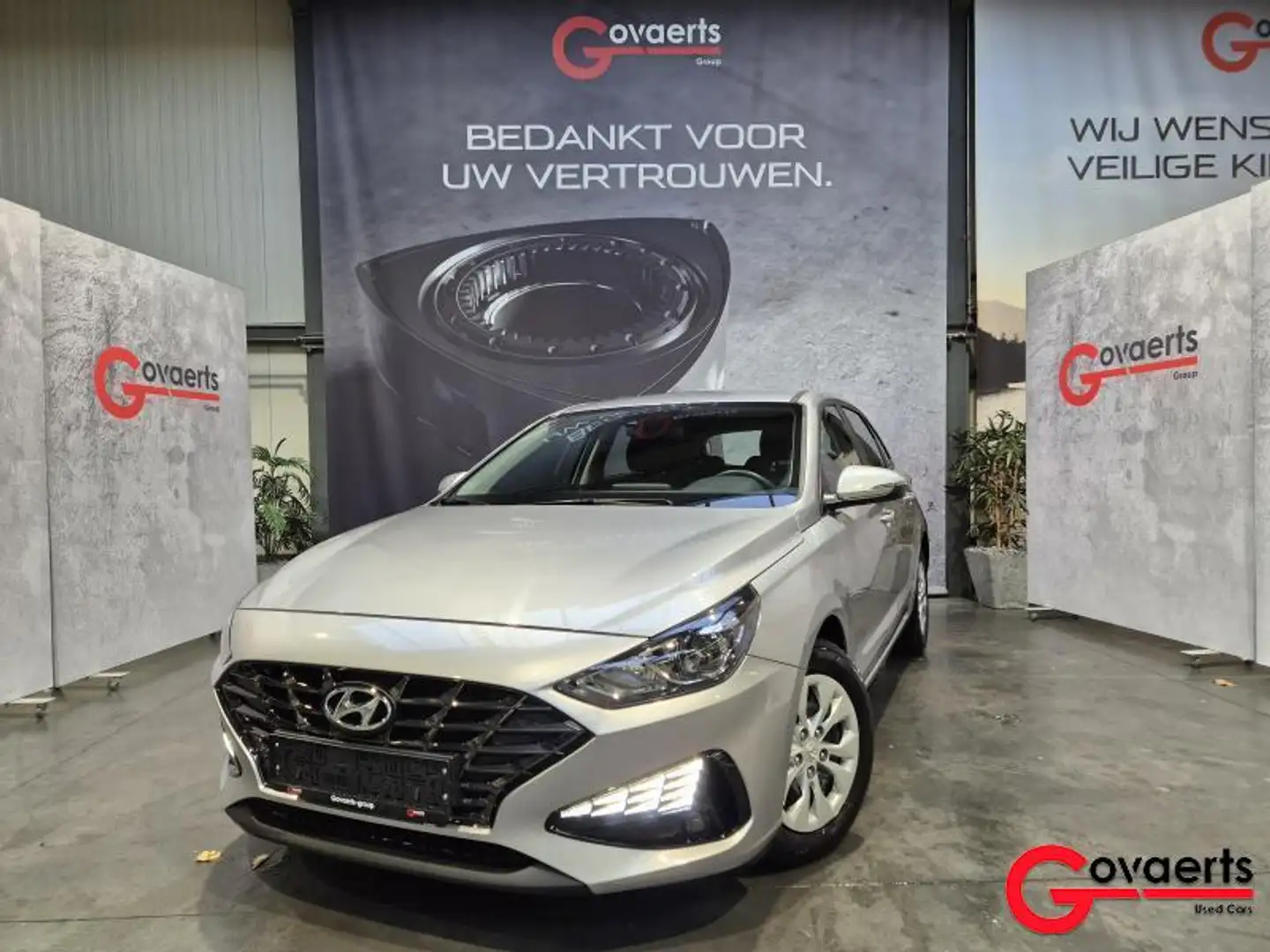 Hyundai i30 1.0 T-GDI 120PK Aut7 Grijs - 1