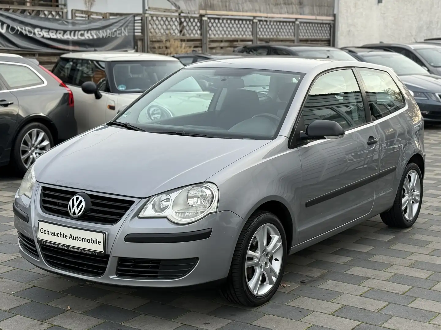 Volkswagen Polo Tour Klima Neu Tüv ! Grau - 2