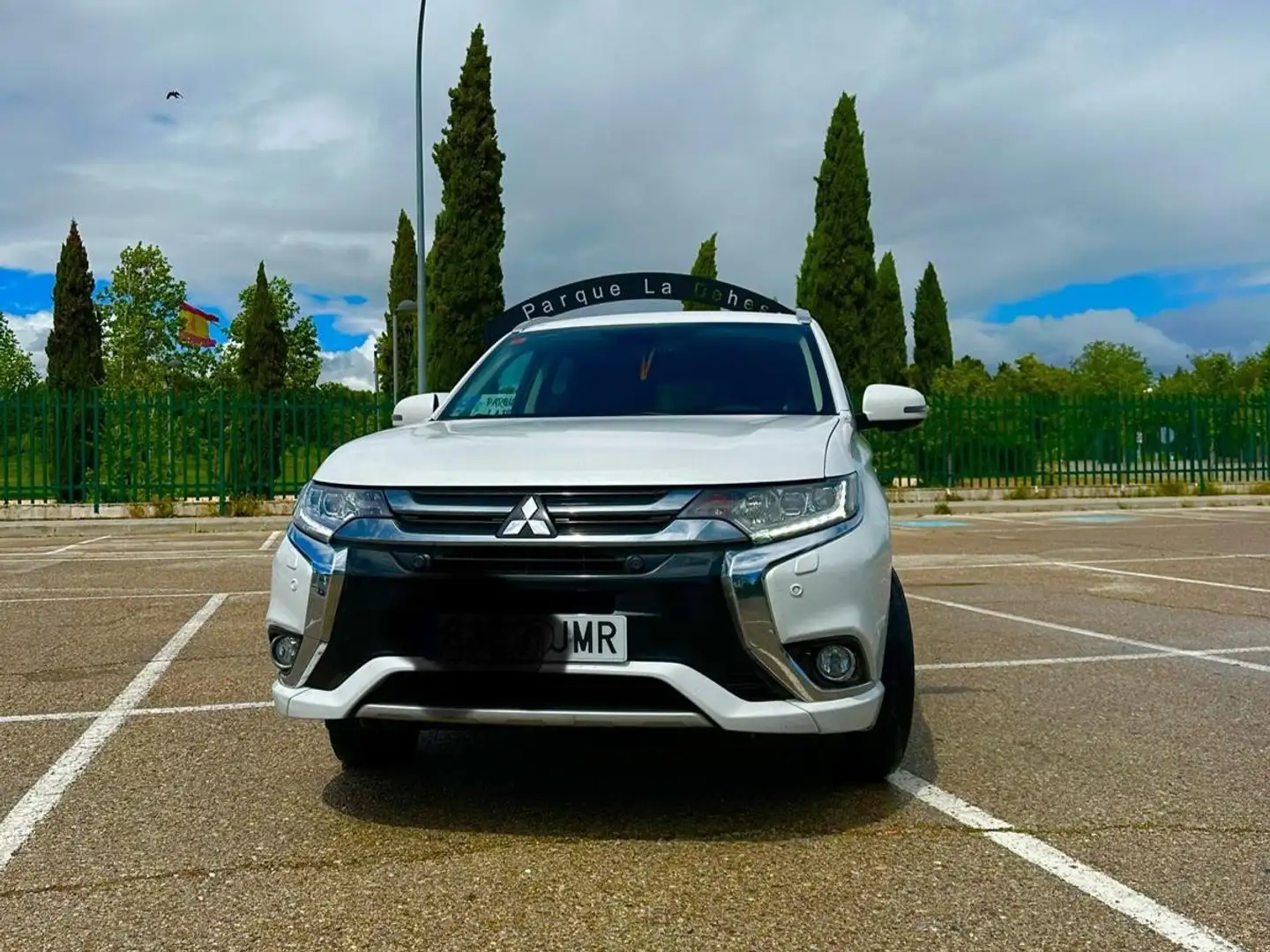 Mitsubishi Outlander Outlander PHEV Kaiteki 4WD Kaiteki Blanco - 2
