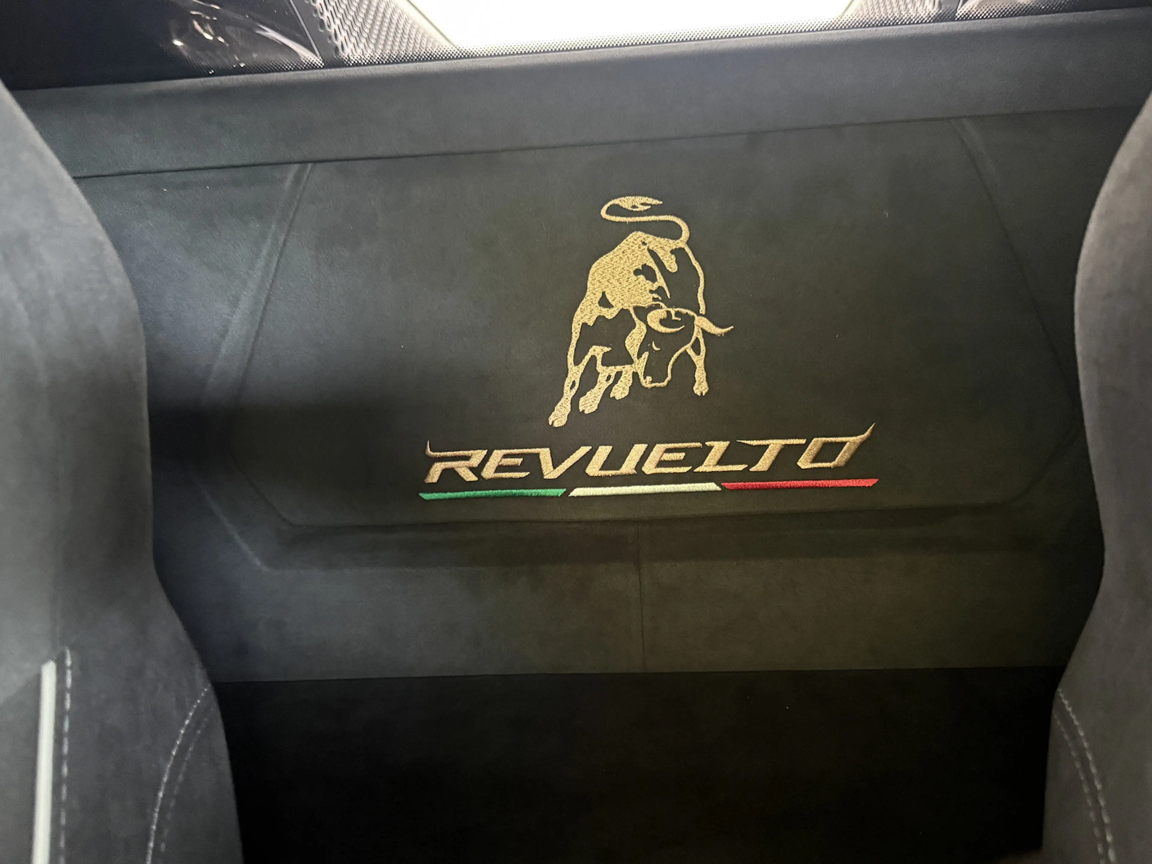 Lamborghini Revuelto Ad Personam*Style Pack*Sonus*PassengerD — photo 4