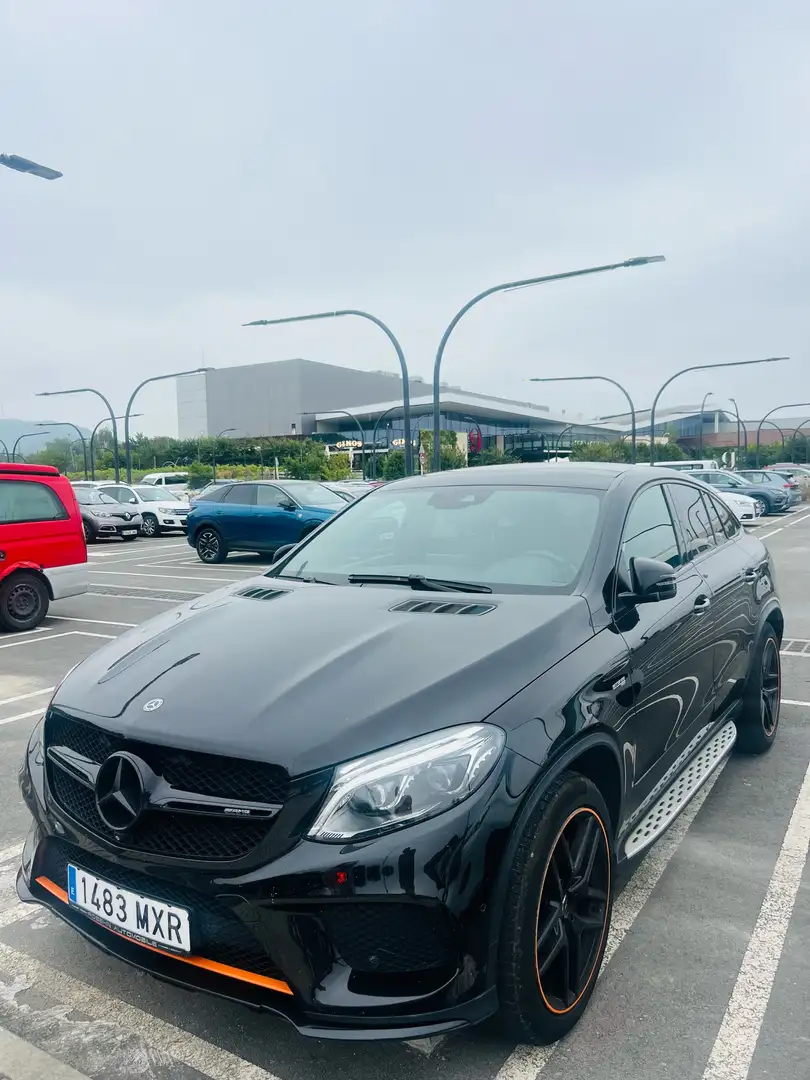 Mercedes-Benz GLE 43 AMG 4Matic Aut. Чёрный - 1
