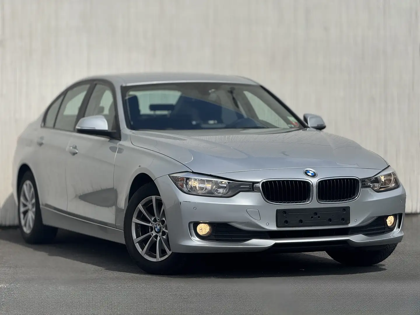 BMW 316 316i//Nav//Siegechauffant//Cuir.. - 1