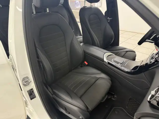 Mercedes-Benz GLC 200 view 13