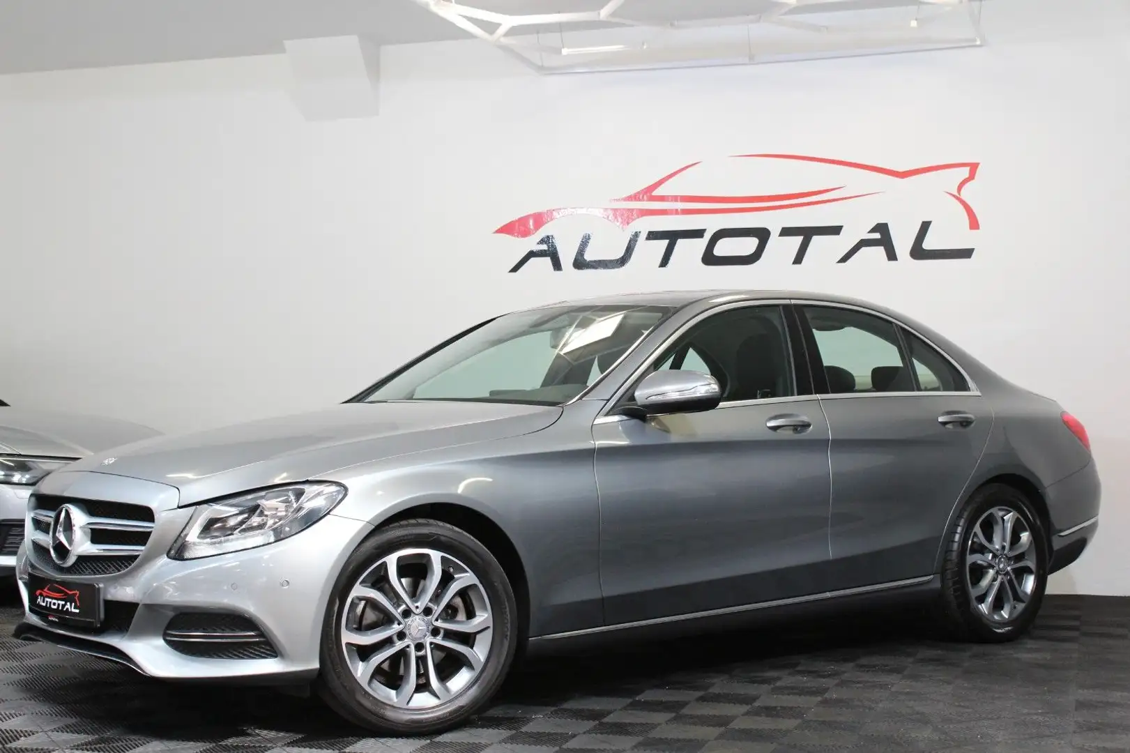 Mercedes-Benz C 180 C Klasse*Limousine*Navi*PDC*Leder*Avantga. Silber - 2