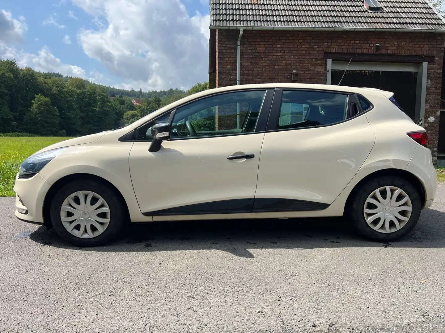 Renault Clio Start Beige - 2
