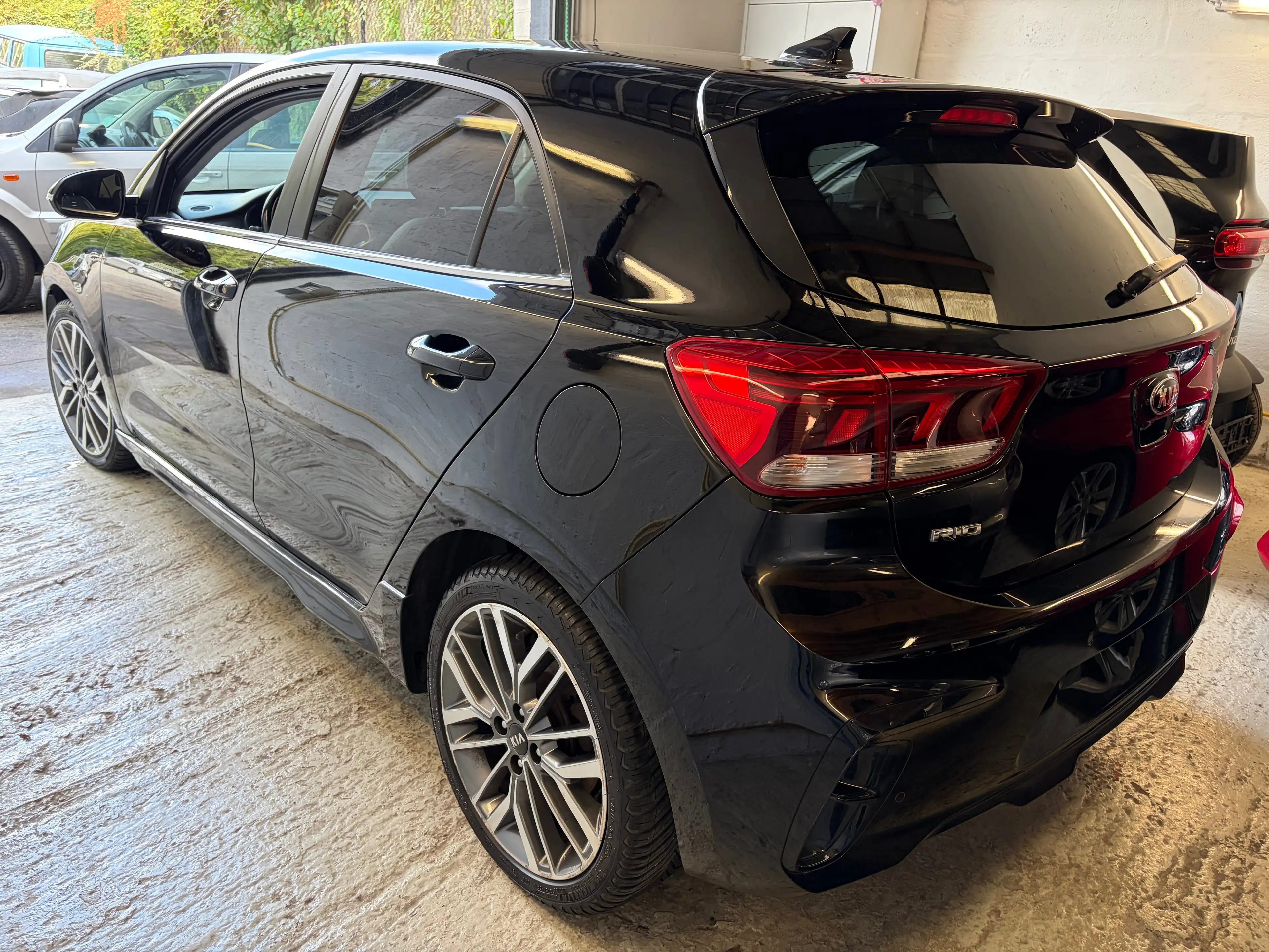 Kia Rio Rio 1.0 T GT Line — photo 4