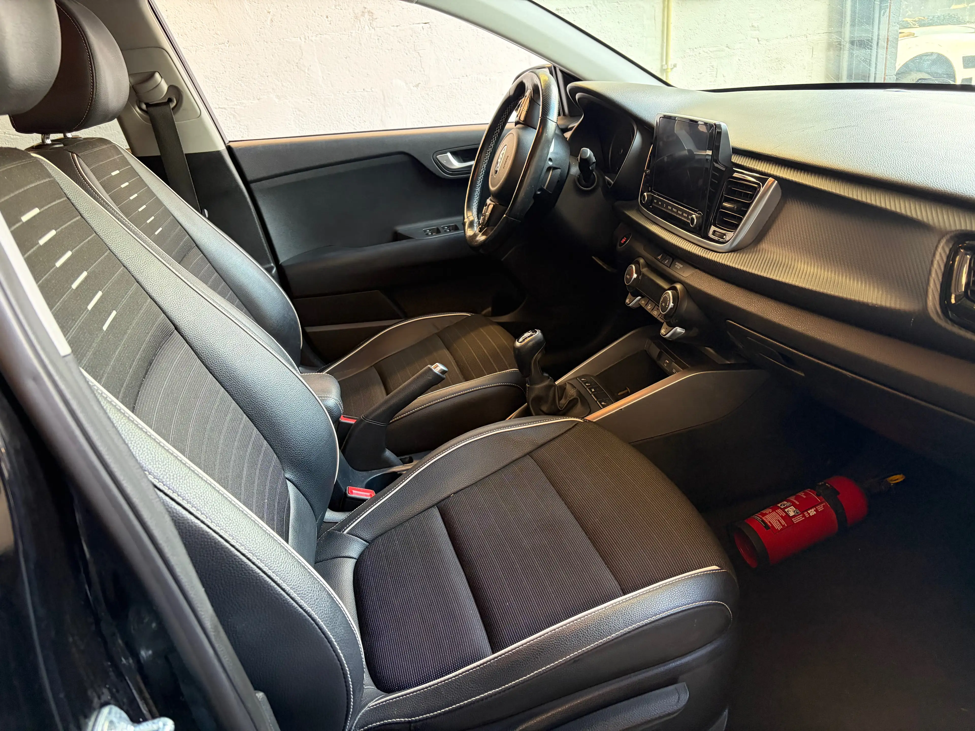 Kia Rio Rio 1.0 T GT Line — photo 5