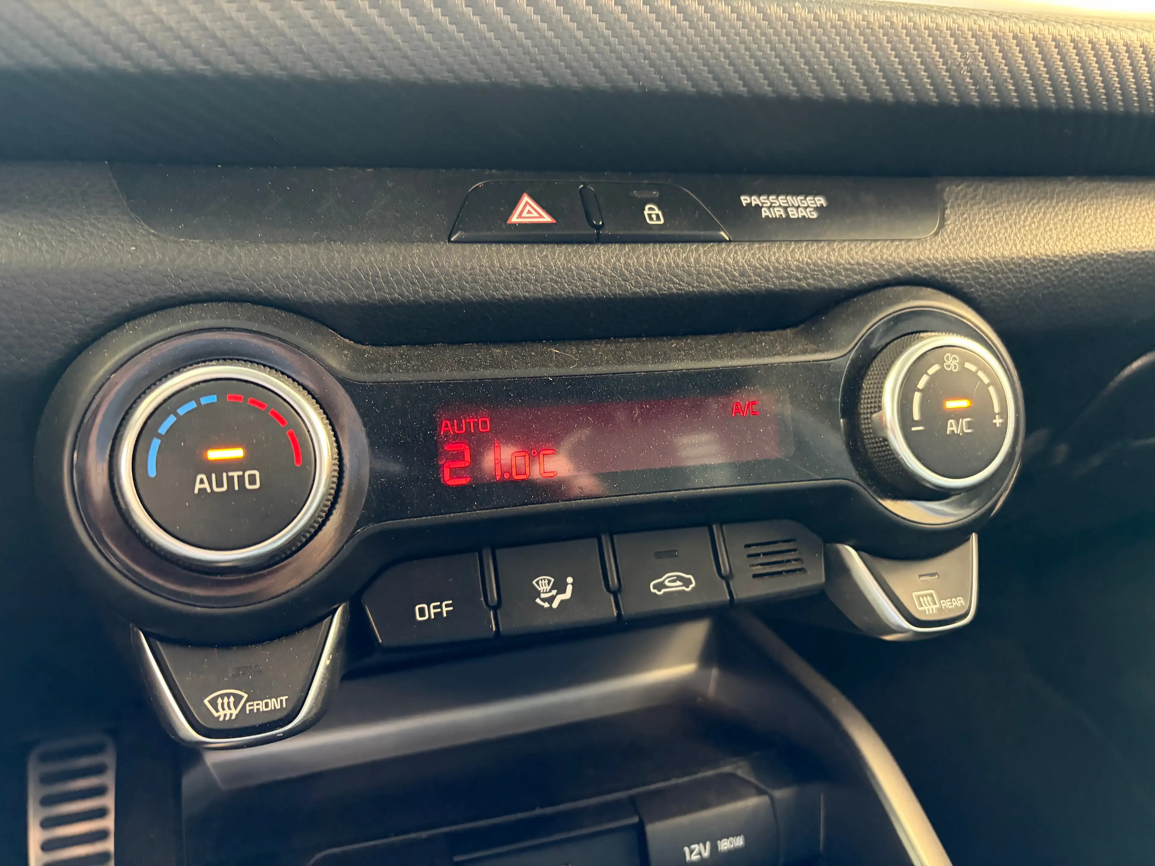 Kia Rio Rio 1.0 T GT Line — photo 8
