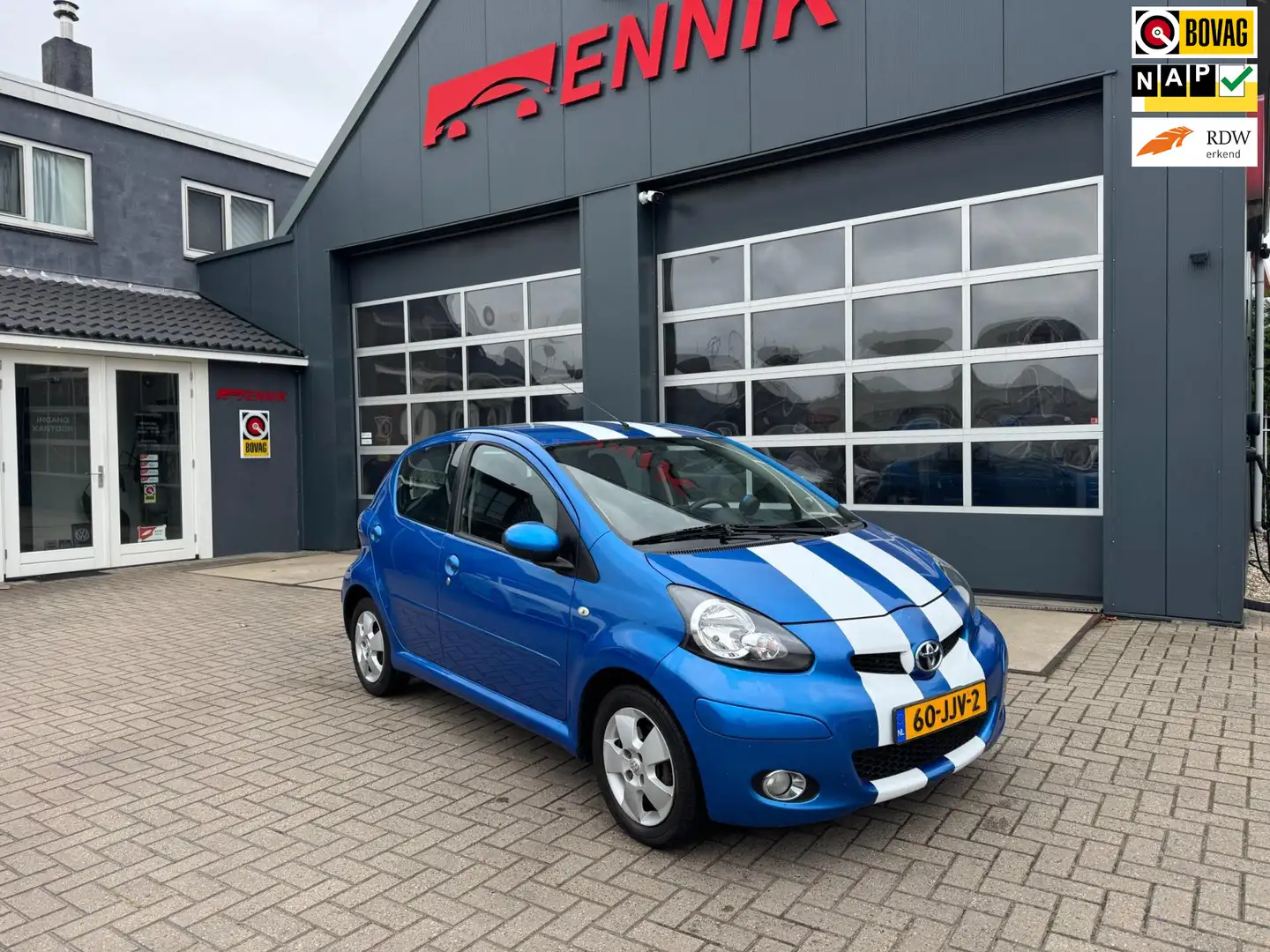 Toyota Aygo 1.0-12V Dynamic Blue 5drs / Airco / Audio / CV / L Bleu - 1