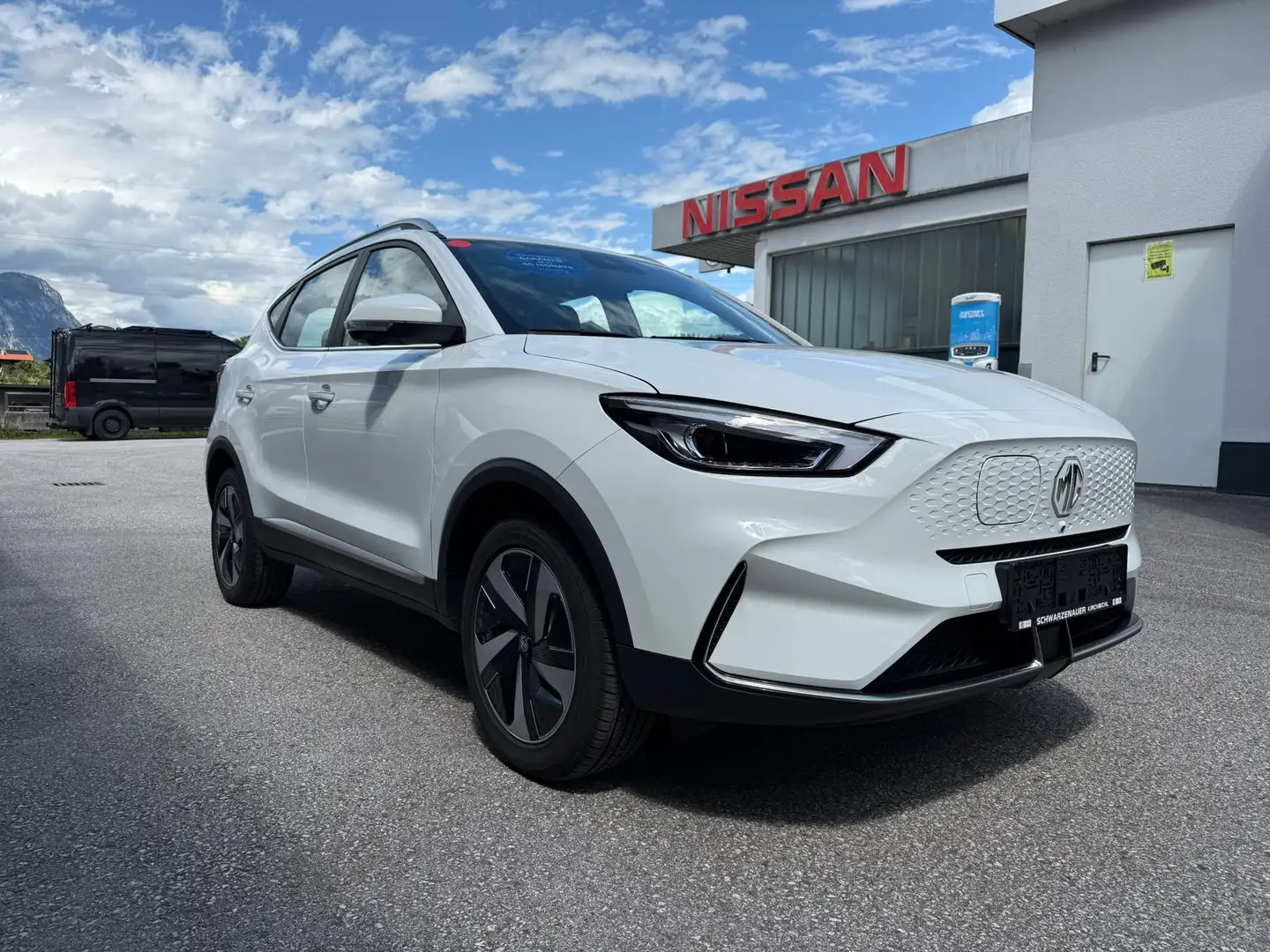 MG ZS ZS EV Luxury 70 kWh Maximal Reichweite Luxury Weiß - 2