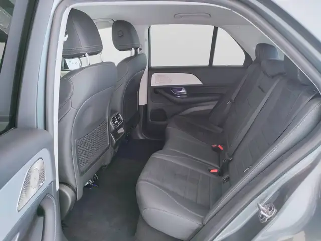 Mercedes-Benz Gle view 13