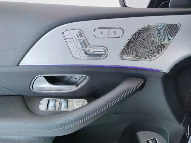 Mercedes-Benz Gle view 11