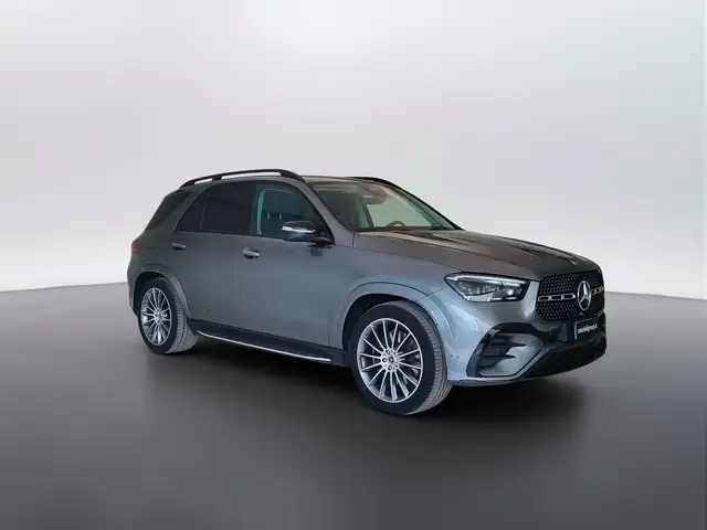Mercedes-Benz Gle view 3