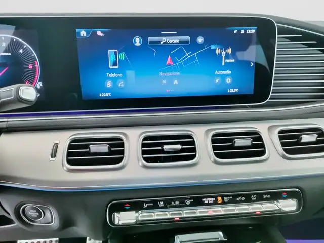Mercedes-Benz Gle view 12